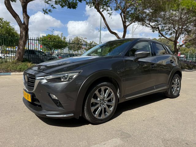 מודעת רכב מאזדה CX-3
