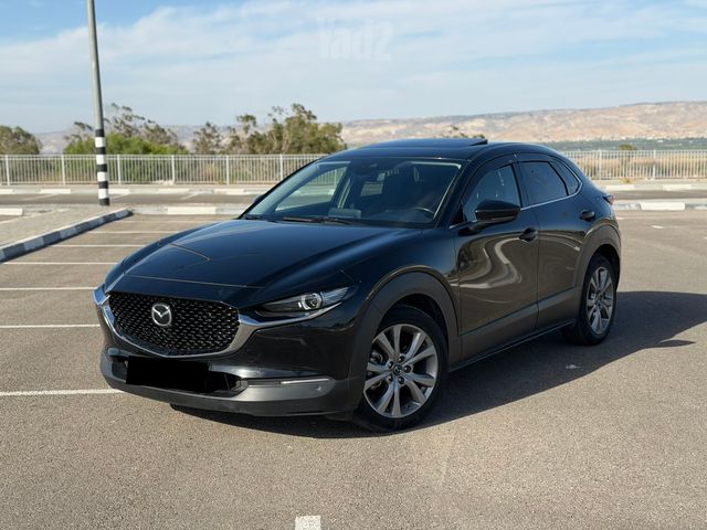 מודעת רכב מאזדה CX-30