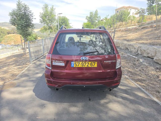 סובארו פורסטר