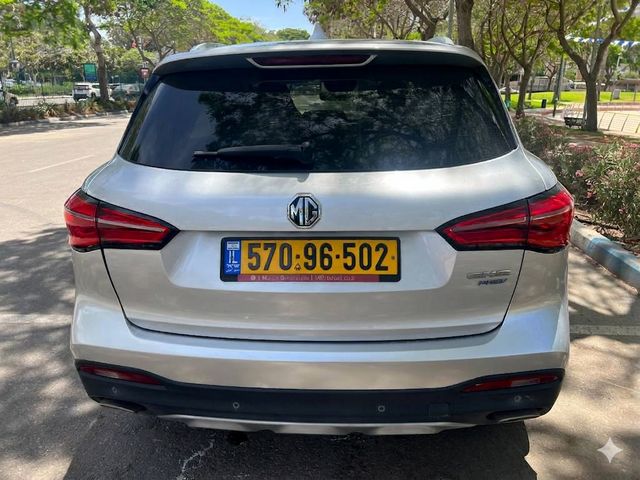אם ג'י EHS PHEV