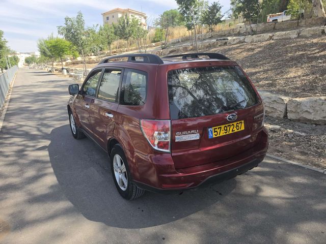 סובארו פורסטר