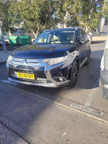 מיצובישי אאוטלנדר