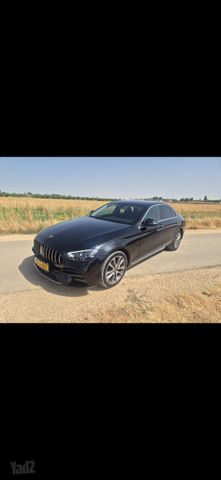 מודעת רכב מרצדס-בנץ E-class