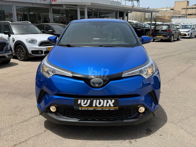 טויוטה C-HR