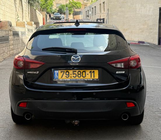 מאזדה 3