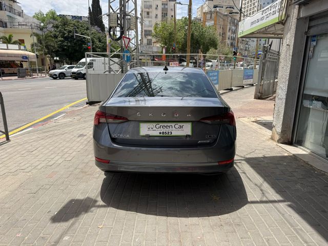 סקודה אוקטביה