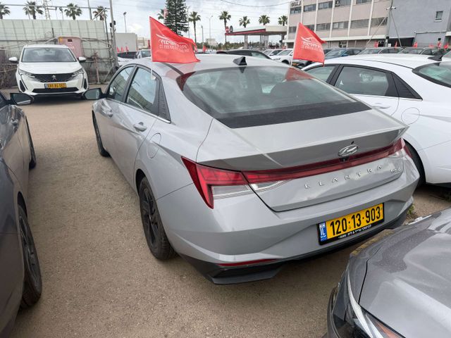 יונדאי אלנטרה