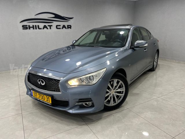 אינפיניטי Q50