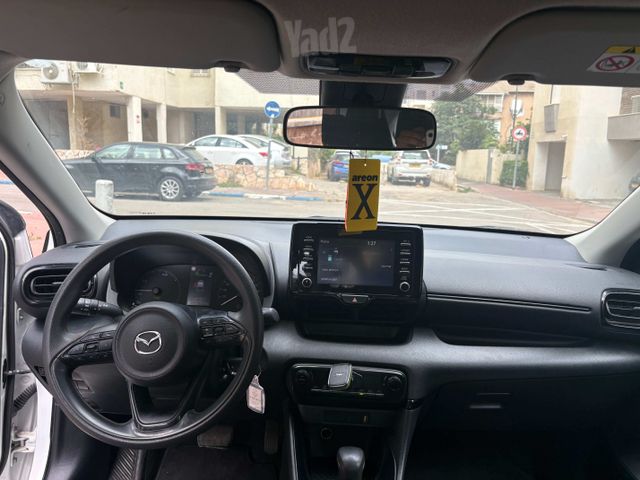 טויוטה יאריס