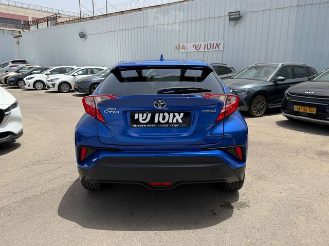 טויוטה C-HR