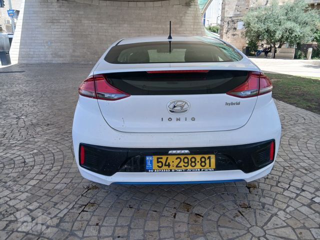 יונדאי איוניק