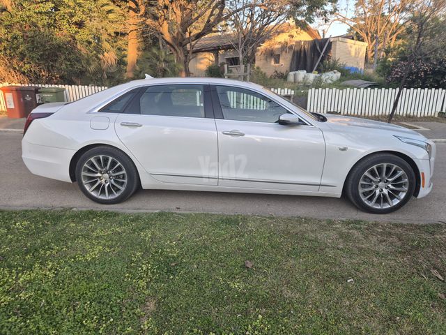קאדילק CT6
