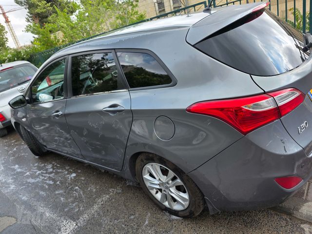 יונדאי i30