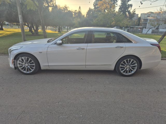 קאדילק CT6