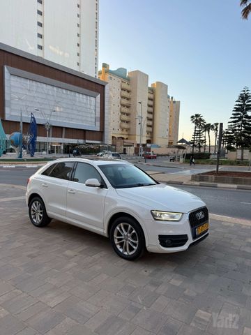 אאודי Q3