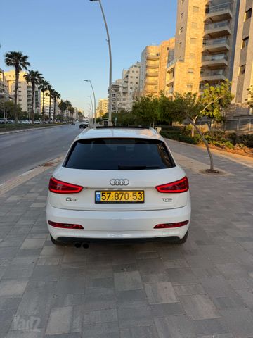 אאודי Q3