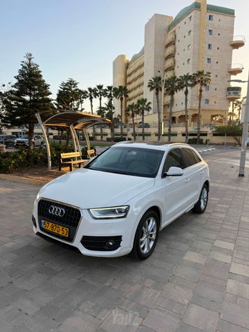 אאודי Q3