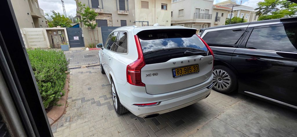 וולוו XC90