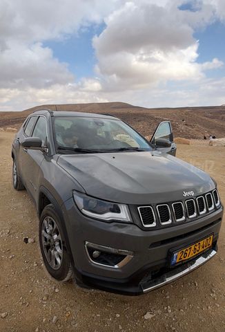 מודעת רכב ג'יפ קומפאס