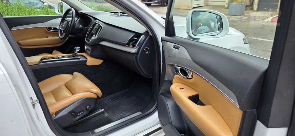 וולוו XC90