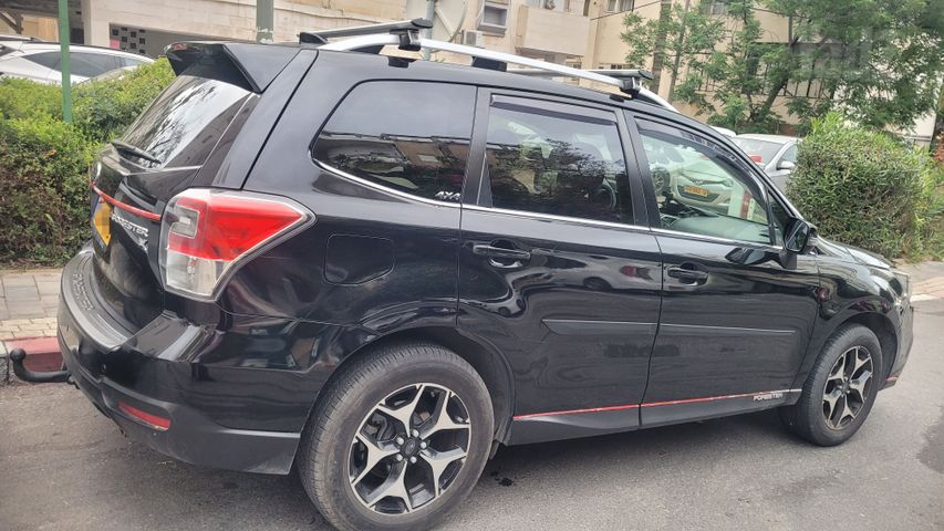סובארו פורסטר