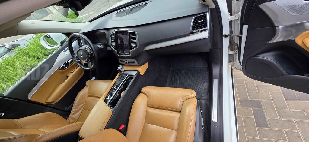 מודעת רכב וולוו XC90