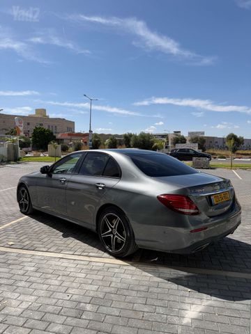 מרצדס-בנץ E-class