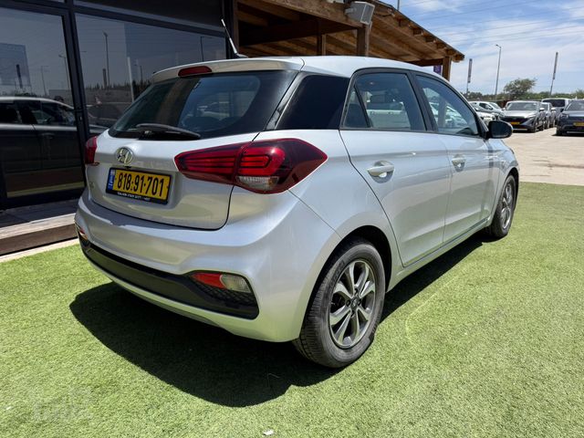 יונדאי i20