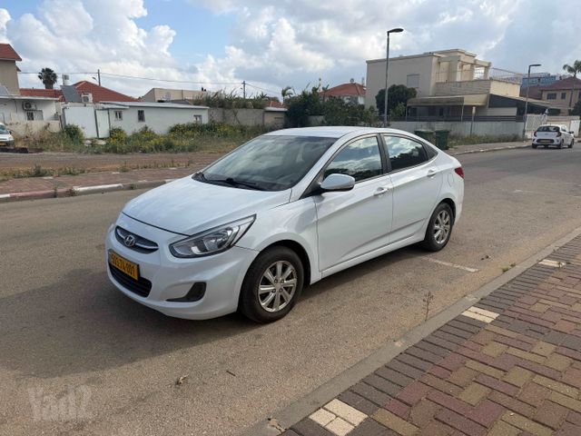 יונדאי אקסנט i25