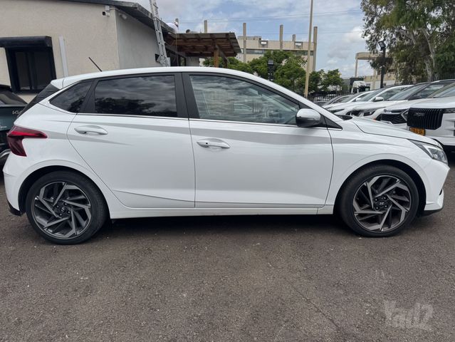 יונדאי i20