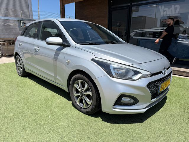 יונדאי i20