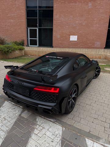 אאודי R8
