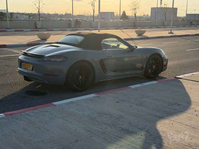 מודעת רכב פורשה 718
