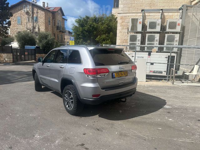 ג'יפ גרנד צ'ירוקי