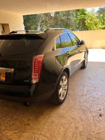 קאדילק SRX