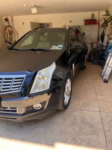 קאדילק SRX