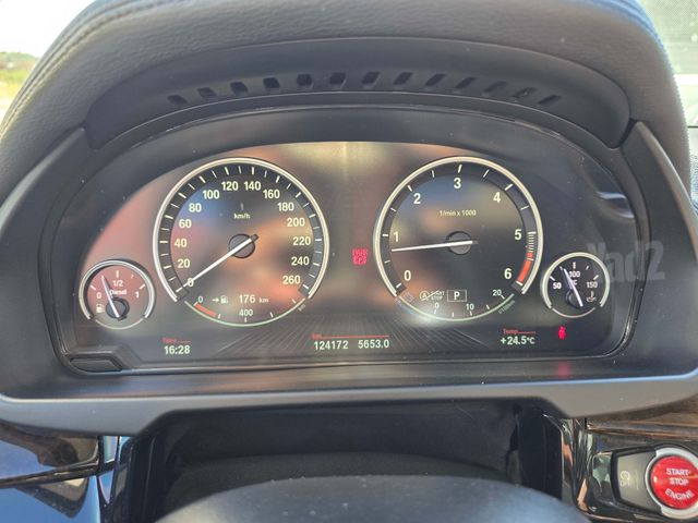 ב מ וו X6
