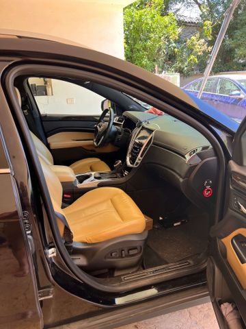 קאדילק SRX