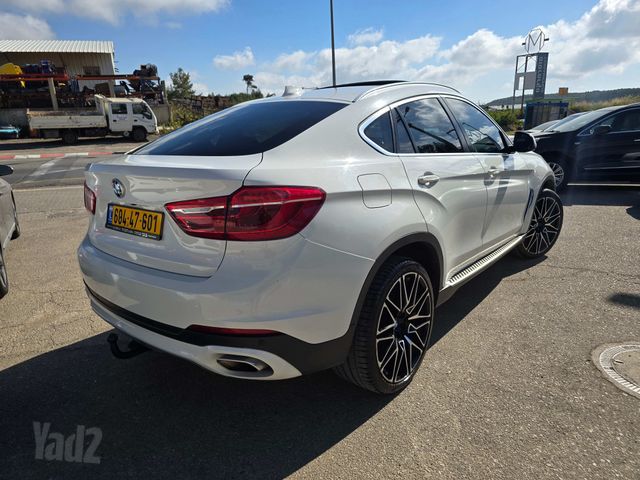 ב מ וו X6