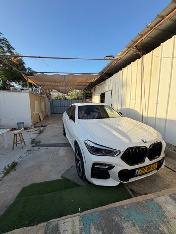 ב מ וו X6