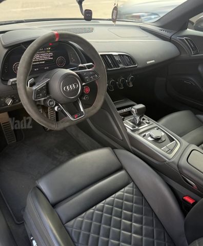 אאודי R8
