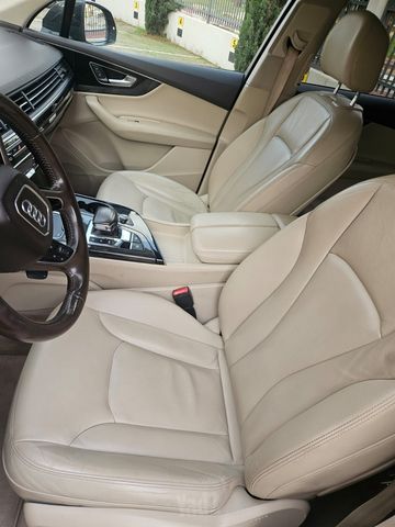 אאודי Q7