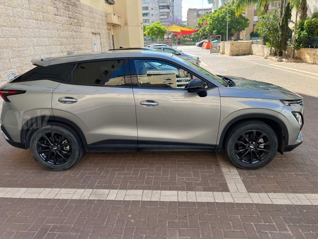 צ׳רי FX