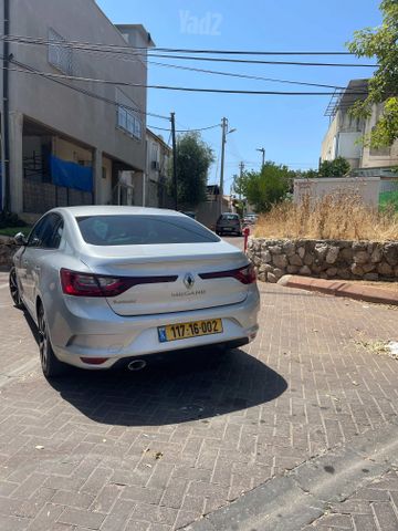 רנו מגאן