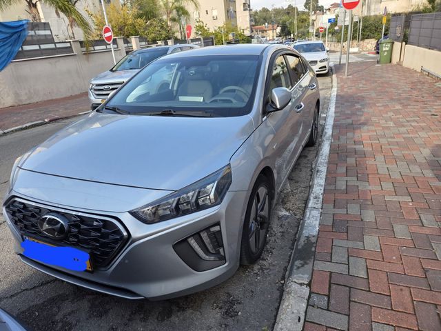 יונדאי איוניק
