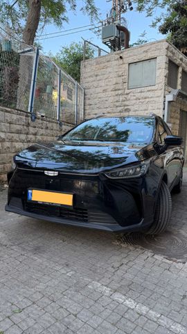 ג׳ילי Geometry C