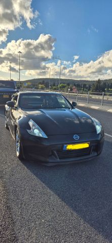 ניסאן 370Z