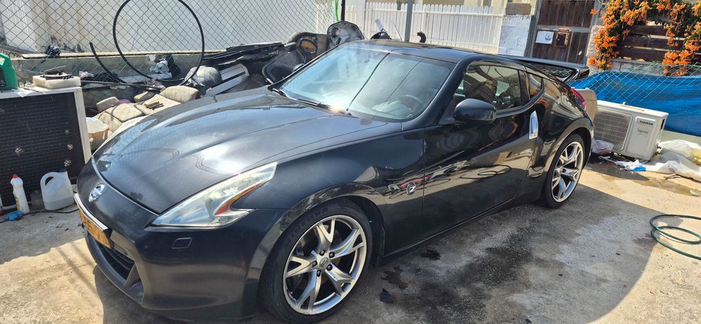 ניסאן 370Z