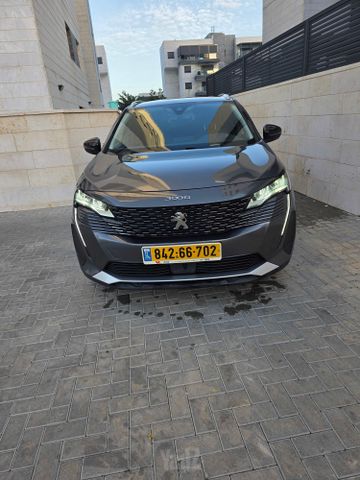 פיג'ו 3008