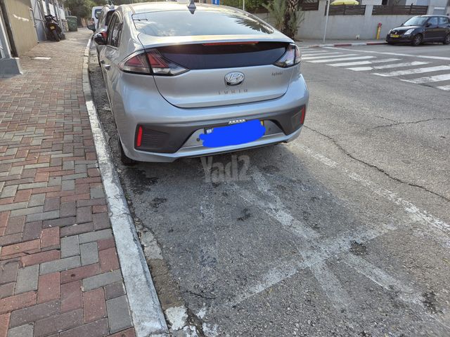מודעת רכב יונדאי איוניק